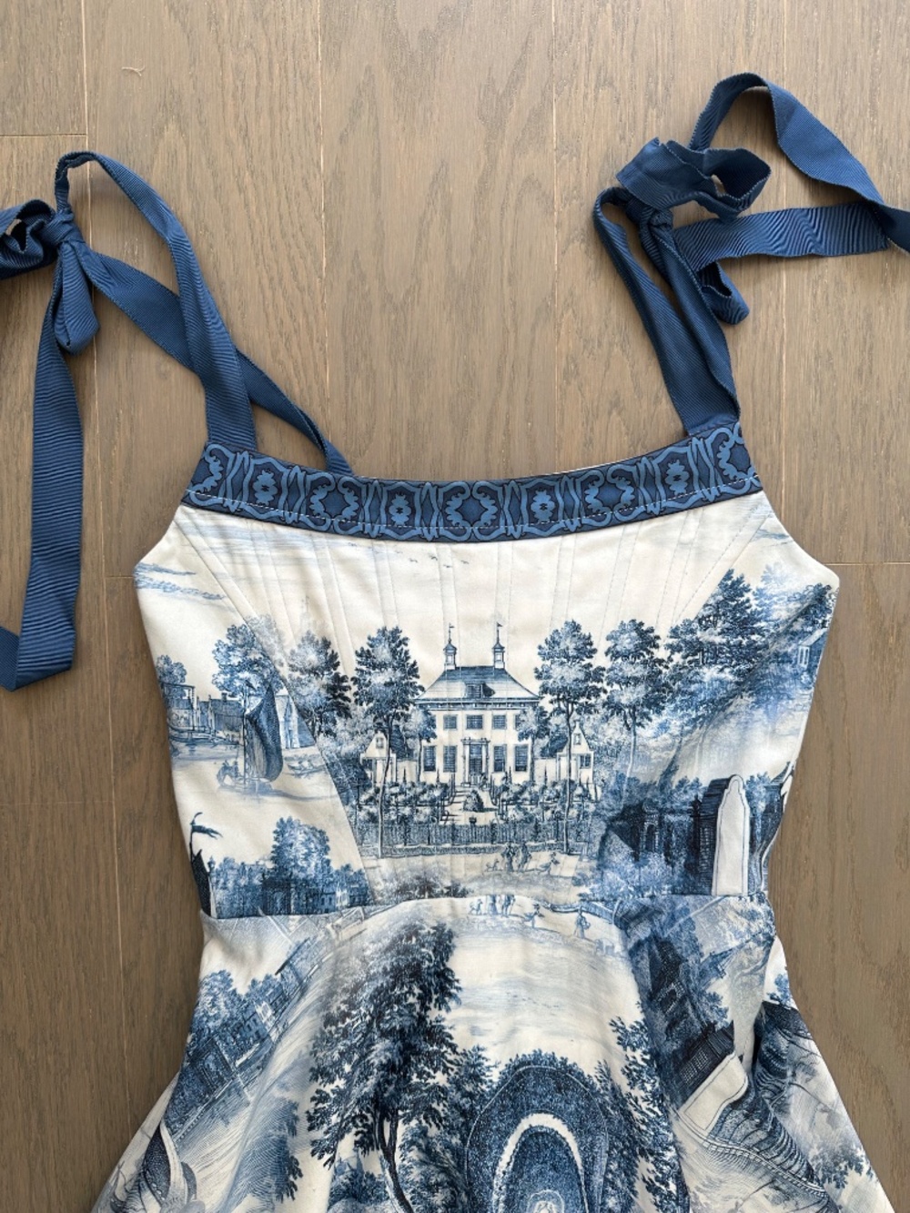 Alice + Olivia Rosalee Chateau Toile De Jouy Blue White Maxi Dress Tie Corset 2 - Picture 4 of 13